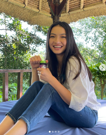 Warganet Kompak Sebut Raline Shah Artis Paling Cantik dan Awet Muda